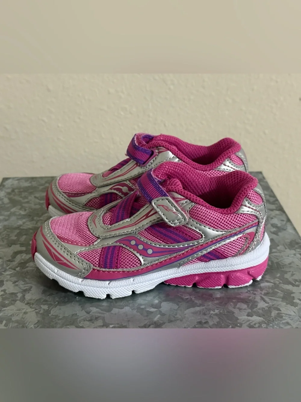 Saucony Ride Kids' Pink Athletic Sneakers, Size 7
